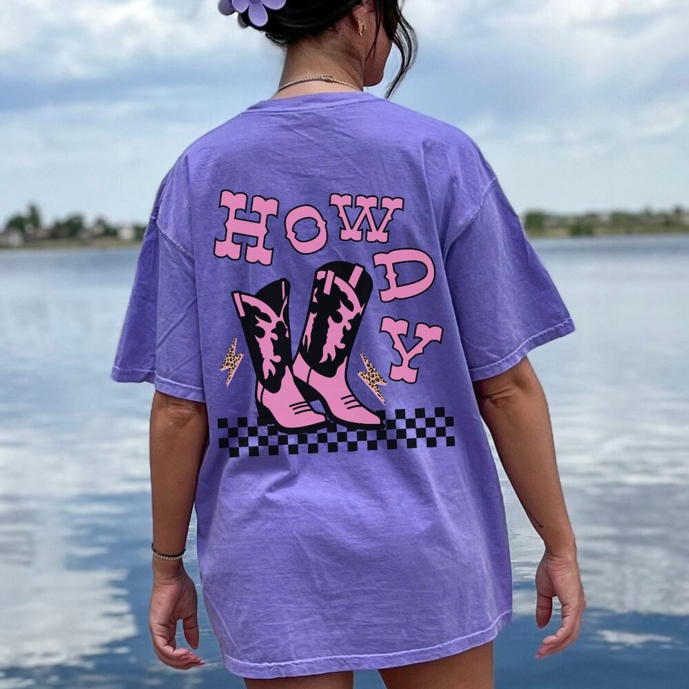 Comfort Colors Purple & Pink Howdy Cowgirl Boots Graphic T-Shirt Large